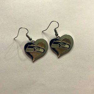 heart seahawks earrings